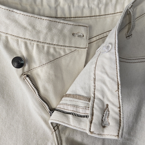 Future Collective Ivory White Overlap Mid Rise Tapered Leg Denim Jeans Size 6 - Picture 8 of 16
